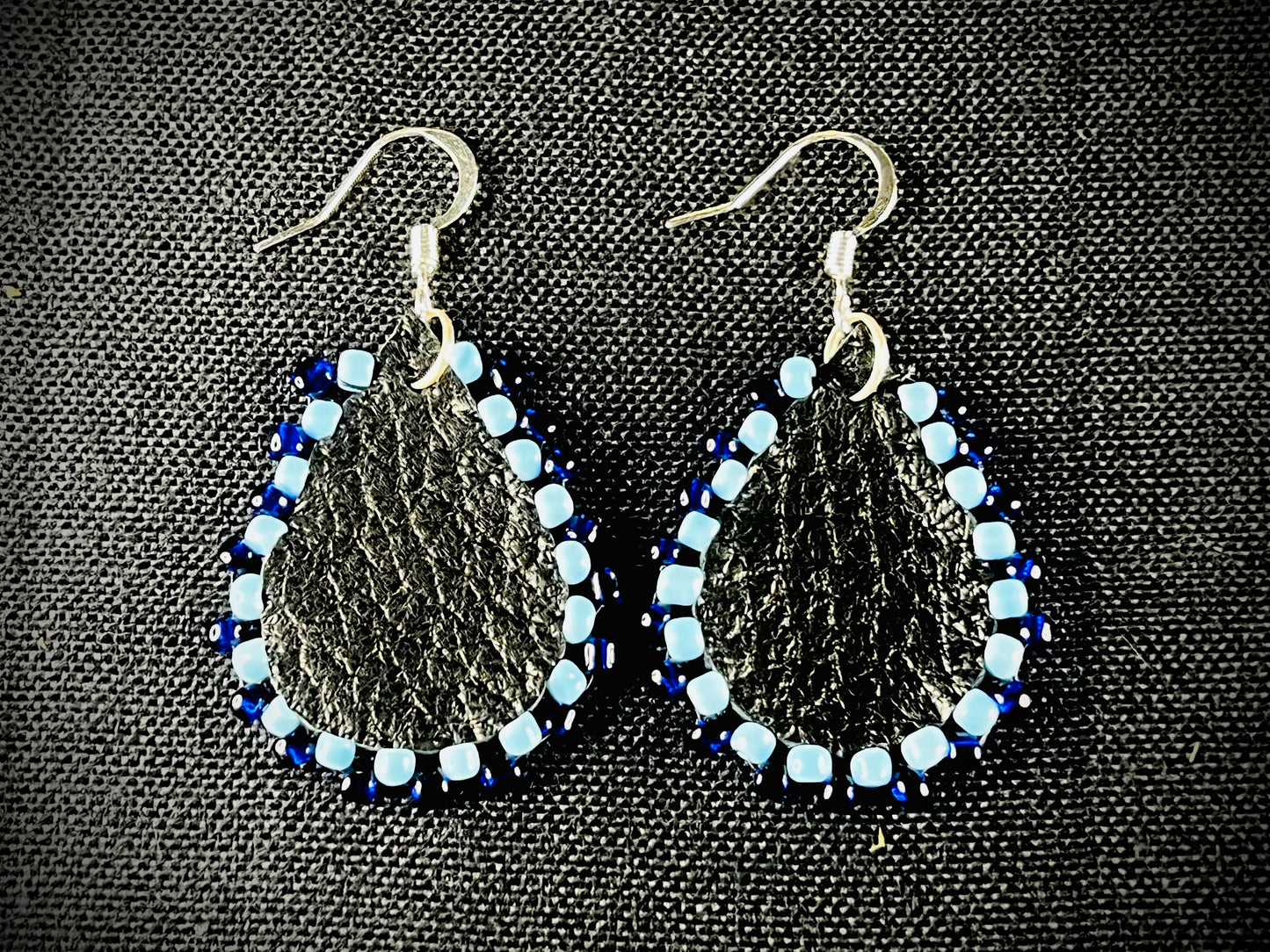 Teardrop (Blue+Black)